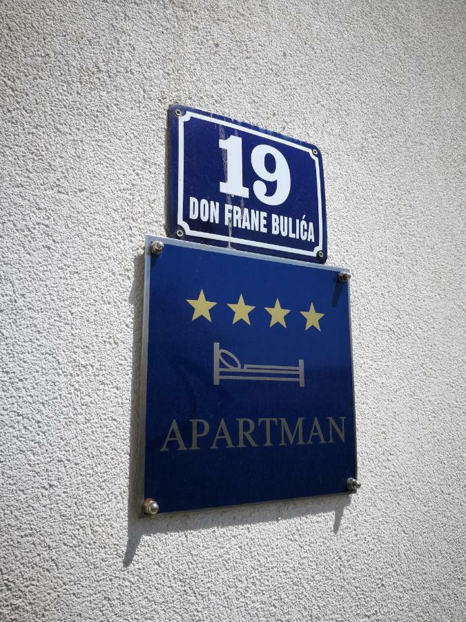 Apartment Dalmatia Kastela Exterior photo